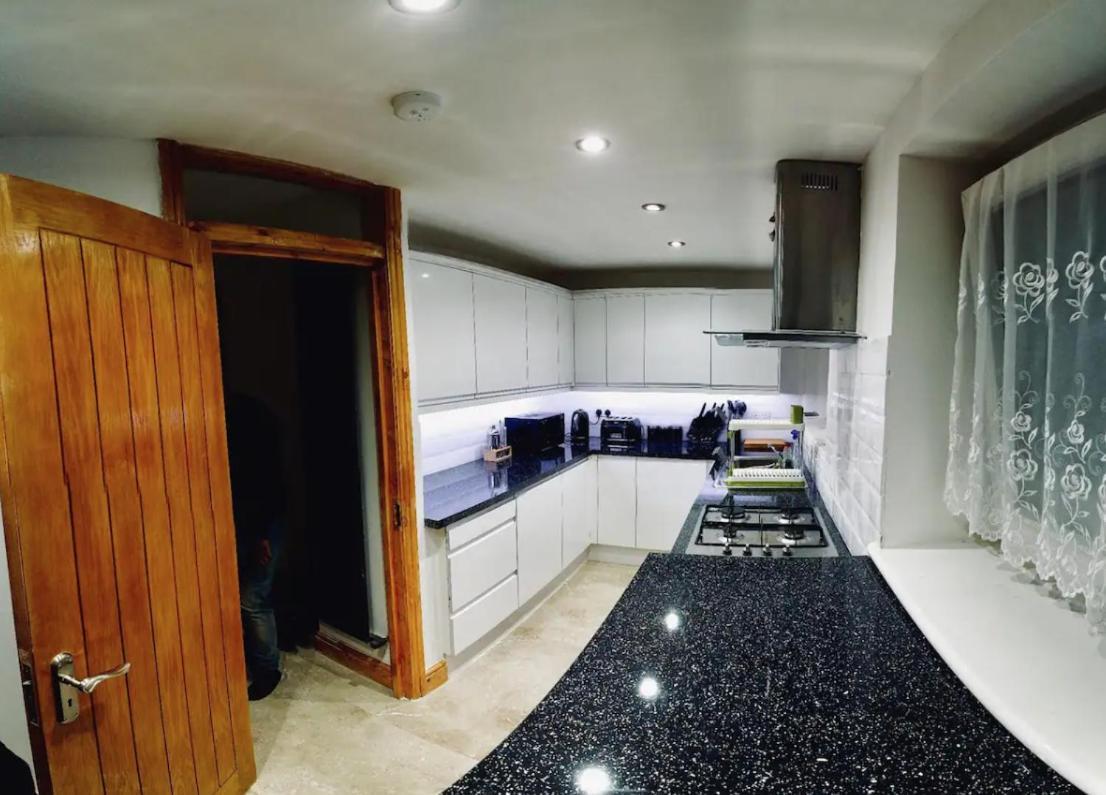 Stratford City Apartments Лондон Экстерьер фото