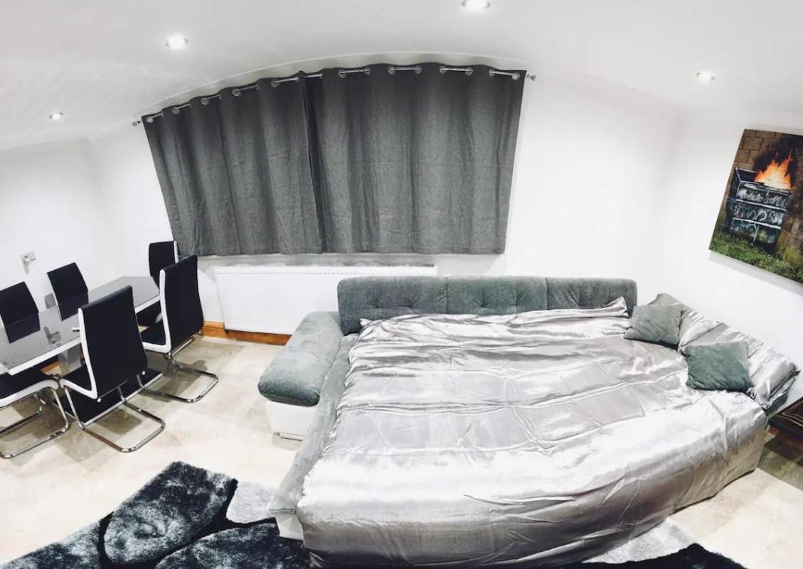 Stratford City Apartments Лондон Экстерьер фото